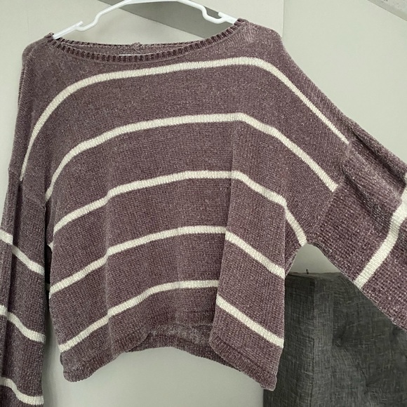 American Eagle Outfitters Sweaters - American Eagle Sweater!